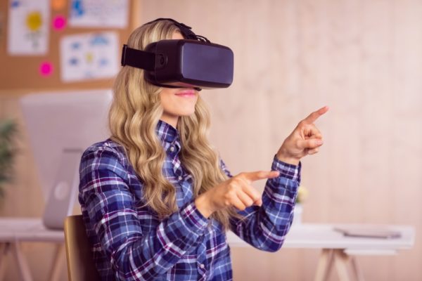 Virtual Reality Training Enhance Presentation Skills