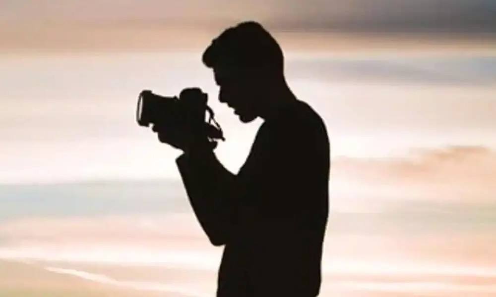 Image default
